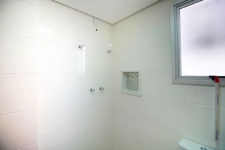 Apartamento à venda com 65m², 2 quartos e 2 vagasBanheiro da Suíte 1