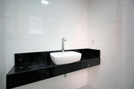 Apartamento à venda com 65m², 2 quartos e 2 vagasBanheiro da Suíte 1