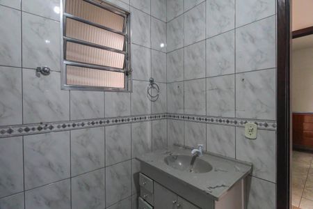 Casa à venda com 170m², 3 quartos e 2 vagas Casa à venda com 170m², 3 quartos e 2 vagasBanheiro