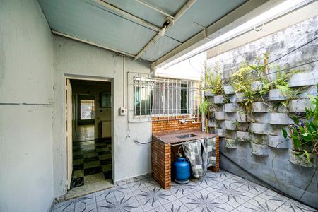 Casa à venda com 150m², 2 quartos e 1 vagaQuintal