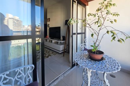 Apartamento para alugar com 88m², 1 quarto e 1 vagavaranda
