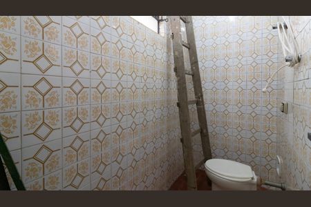 Casa à venda com 100m², 3 quartos e 2 vagasBanheiro de Serviço