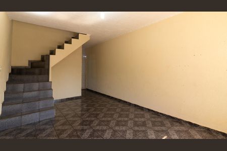 Casa à venda com 100m², 3 quartos e 2 vagasSala