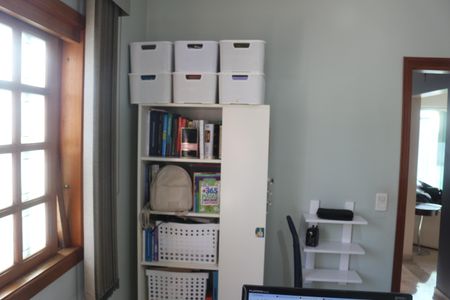 Casa para alugar com 423m², 3 quartos e 6 vagasEscritório