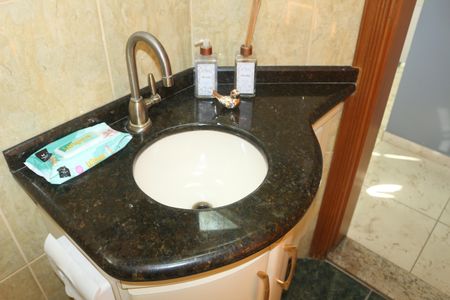 Casa para alugar com 423m², 3 quartos e 6 vagasLavabo