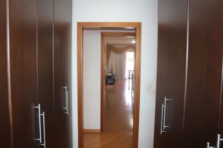 Casa para alugar com 423m², 3 quartos e 6 vagasCloset da suíte 1
