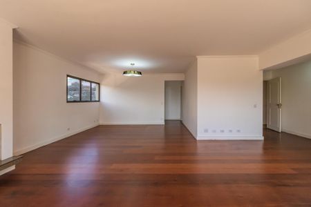 Apartamento para alugar com 278m², 4 quartos e 3 vagas Apartamento para alugar com 278m², 4 quartos e 3 vagasSala