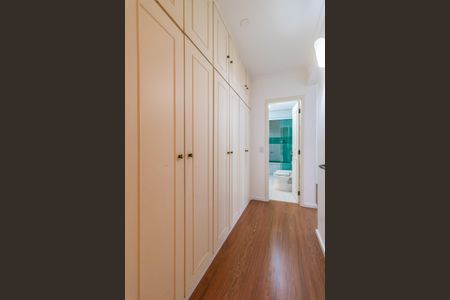 Apartamento para alugar com 278m², 4 quartos e 3 vagas Apartamento para alugar com 278m², 4 quartos e 3 vagasSuíte 2