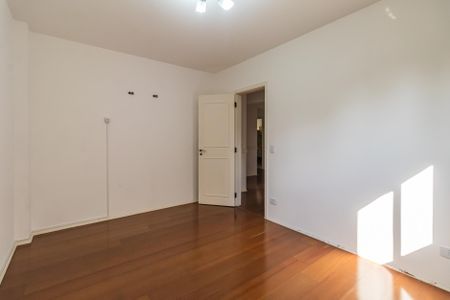 Apartamento para alugar com 278m², 4 quartos e 3 vagas Apartamento para alugar com 278m², 4 quartos e 3 vagasQuarto 1