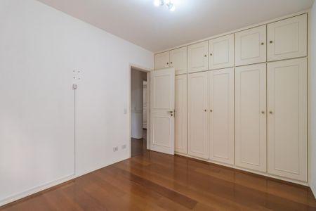 Apartamento para alugar com 278m², 4 quartos e 3 vagas Apartamento para alugar com 278m², 4 quartos e 3 vagasQuarto 2