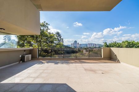 Apartamento para alugar com 278m², 4 quartos e 3 vagas Apartamento para alugar com 278m², 4 quartos e 3 vagasVaranda