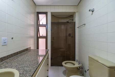 Apartamento para alugar com 278m², 4 quartos e 3 vagas Apartamento para alugar com 278m², 4 quartos e 3 vagasBanheiro Social