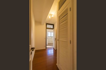 Apartamento para alugar com 278m², 4 quartos e 3 vagas Apartamento para alugar com 278m², 4 quartos e 3 vagasEscritório