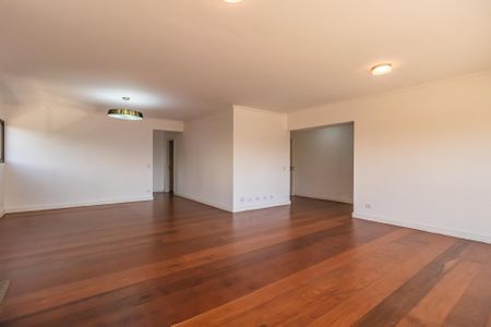 Apartamento para alugar com 278m², 4 quartos e 3 vagas Apartamento para alugar com 278m², 4 quartos e 3 vagasSala