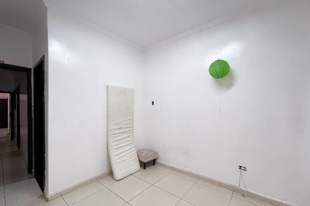 Casa à venda com 300m², 4 quartos e 4 vagasSuíte 2