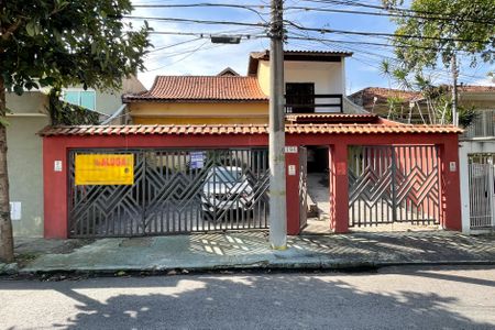 Casa à venda com 300m², 4 quartos e 4 vagasFachada