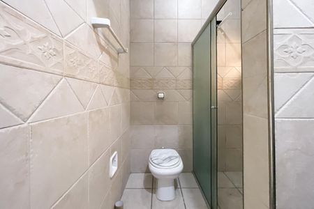 Casa à venda com 300m², 4 quartos e 4 vagasBanheiro - Suíte