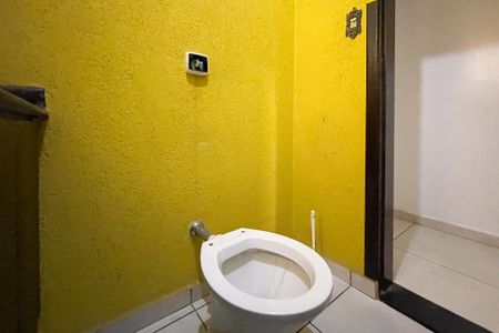 Casa à venda com 300m², 4 quartos e 4 vagasLavabo