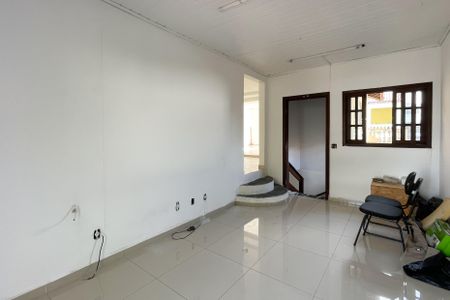 Casa à venda com 300m², 4 quartos e 4 vagasÁrea de TV