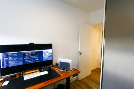 Apartamento à venda com 66m², 2 quartos e 2 vagasQuarto 