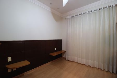 Casa para alugar com 404m², 5 quartos e 2 vagasQuarto 1 - Suíte