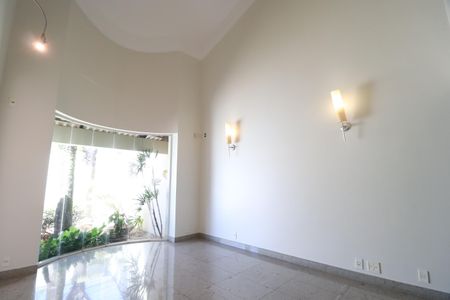 Casa para alugar com 404m², 5 quartos e 2 vagasSala 1