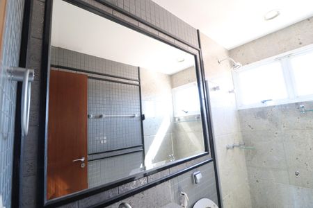 Casa para alugar com 404m², 5 quartos e 2 vagasBanheiro do Quarto 1