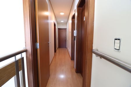 Casa para alugar com 404m², 5 quartos e 2 vagasCorredor