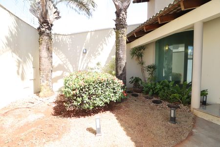 Casa para alugar com 404m², 5 quartos e 2 vagasJardim