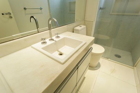 Apartamento à venda com 137m², 2 quartos e 2 vagasBanheiro da Suíte 2