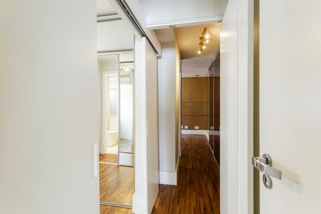 Apartamento à venda com 137m², 2 quartos e 2 vagasSuíte 2