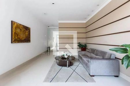 Apartamento à venda com 137m², 2 quartos e 2 vagasHall social