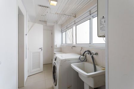 Apartamento à venda com 137m², 2 quartos e 2 vagasÁrea de Serviço