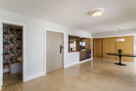 Apartamento à venda com 137m², 2 quartos e 2 vagasSala