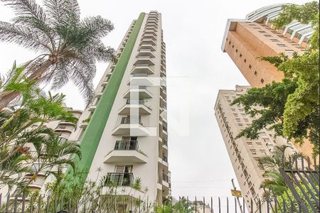 Apartamento para alugar com 130m², 3 quartos e 2 vagasFachada