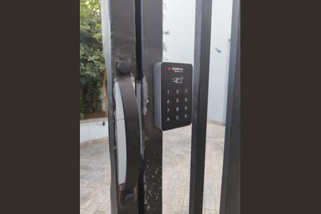 Casa à venda com 173m², 3 quartos e 2 vagasFechadura