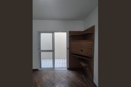 Casa à venda com 173m², 3 quartos e 2 vagasSala