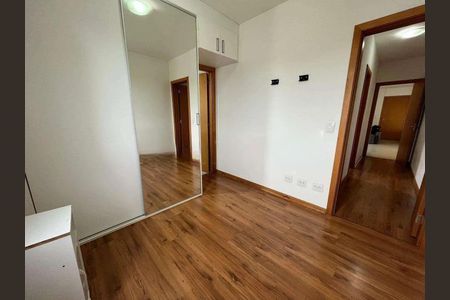 Apartamento à venda com 83m², 2 quartos e 2 vagasQuarto