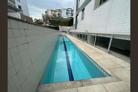 Apartamento à venda com 83m², 2 quartos e 2 vagasPiscina