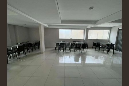 Apartamento à venda com 83m², 2 quartos e 2 vagasÁrea comum - Salão de festas