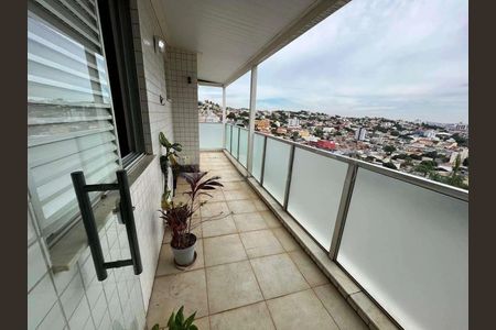 Apartamento à venda com 83m², 2 quartos e 2 vagasvaranda