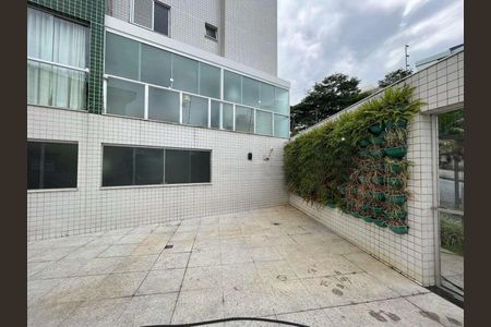 Apartamento à venda com 83m², 2 quartos e 2 vagasEntrada