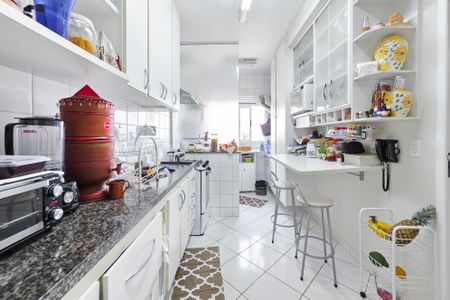 Apartamento para alugar com 77m², 2 quartos e 1 vaga Apartamento para alugar com 77m², 2 quartos e 1 vagaCozinha e Área de Serviço