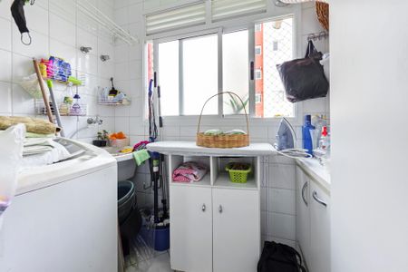 Apartamento para alugar com 77m², 2 quartos e 1 vaga Apartamento para alugar com 77m², 2 quartos e 1 vagaCozinha e Área de Serviço