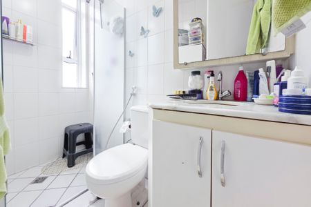 Apartamento para alugar com 77m², 2 quartos e 1 vaga Apartamento para alugar com 77m², 2 quartos e 1 vagaBanheiro da Suíte