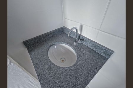 Apartamento para alugar com 34m², 1 quarto e sem vagaBanheiro