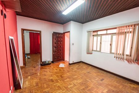 Casa à venda com 150m², 3 quartos e sem vaga Casa à venda com 150m², 3 quartos e sem vagaSala