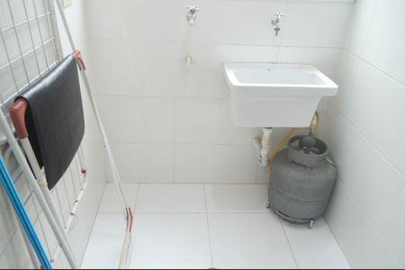 Casa para alugar com 47m², 1 quarto e 1 vagaÁrea de Serviço