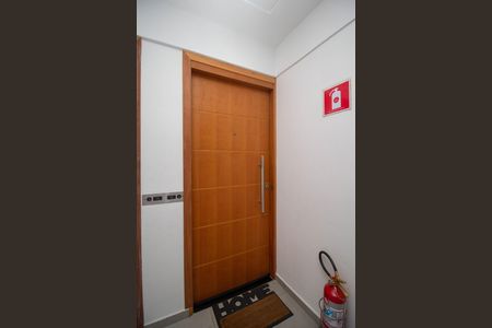 Apartamento à venda com 74m², 2 quartos e 1 vaga Apartamento à venda com 74m², 2 quartos e 1 vagaHall de Entrada