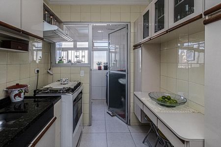 Apartamento à venda com 63m², 2 quartos e 1 vagaCozinha